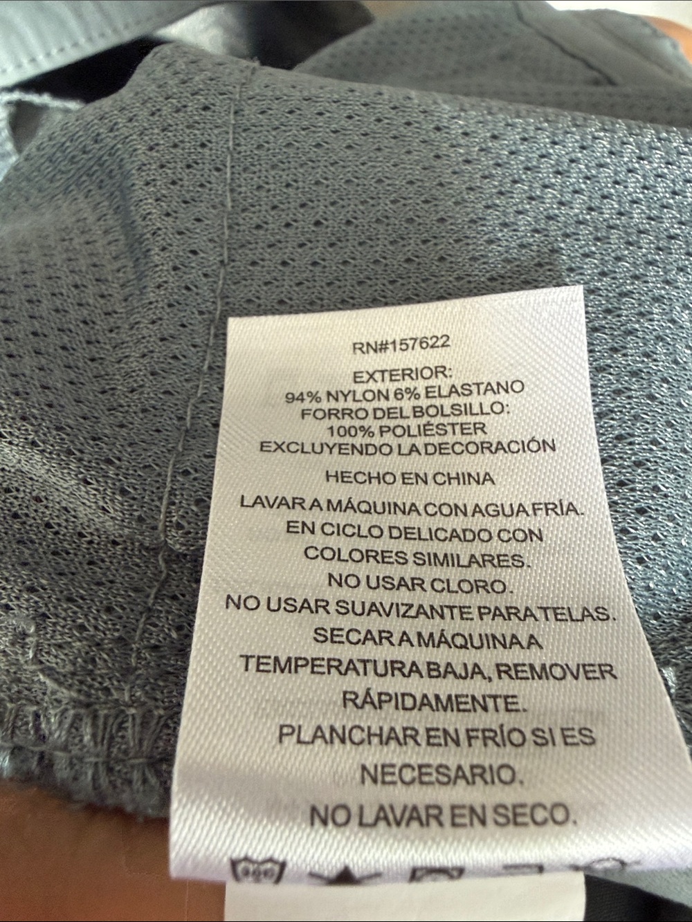 Eddie Bauer Women's Light Gray Outdoor Shorts. Zippered Cargo Pocket. Size 14 - Picture 10 of 11